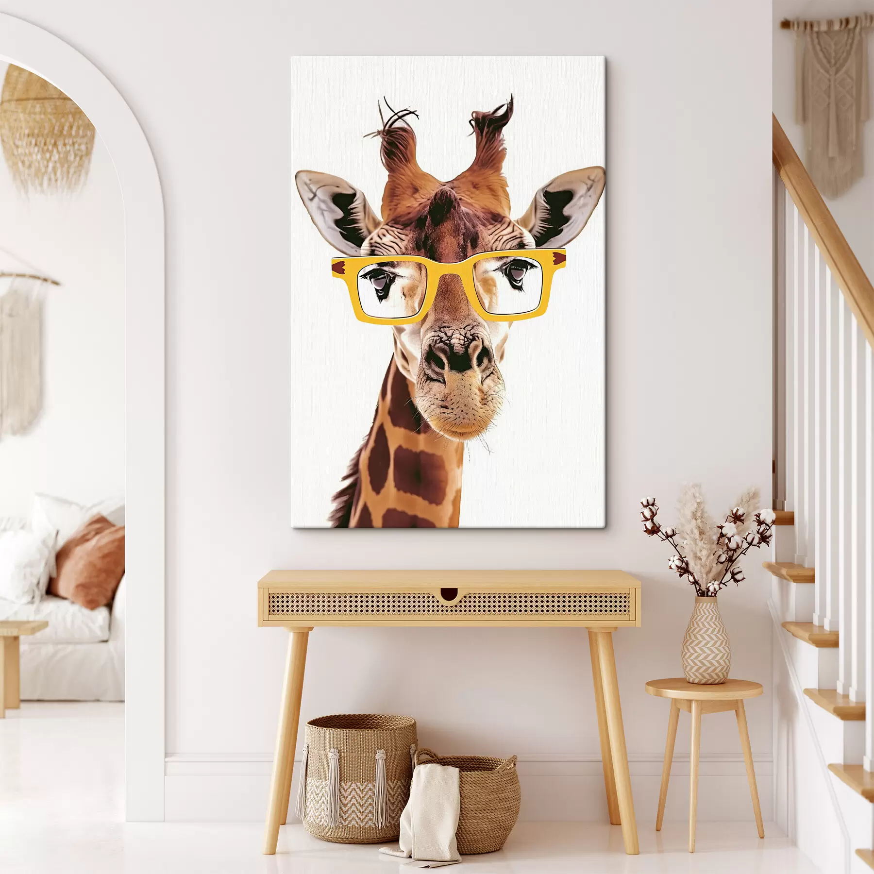 Tablouri O girafă care poartă ochelari galbeni s38503
