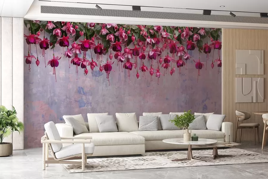 fototapet Flori fucsia mari agățate de sus pe fundalul unui perete retro cu imitație de zgârieturi w02132