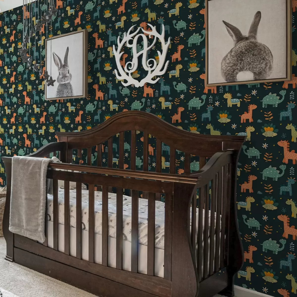 Wallpaper Dinozauri amuzanți în culori pastelate pe un fundal întunecat a00125v2