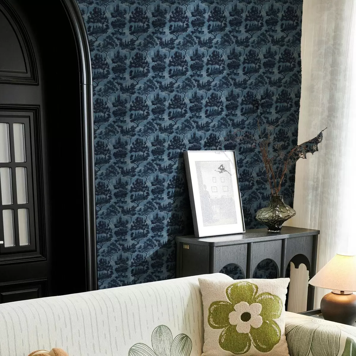 Wallpaper Castele gotice printre copaci în pădurea de noapte a00130v1