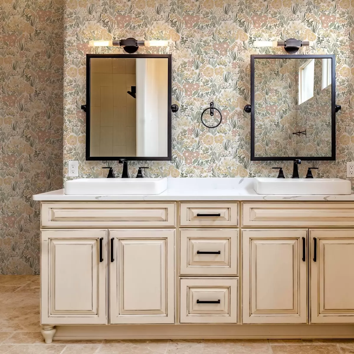 Wallpaper Flori sălbatice acuarelă pe un fundal crem a00154