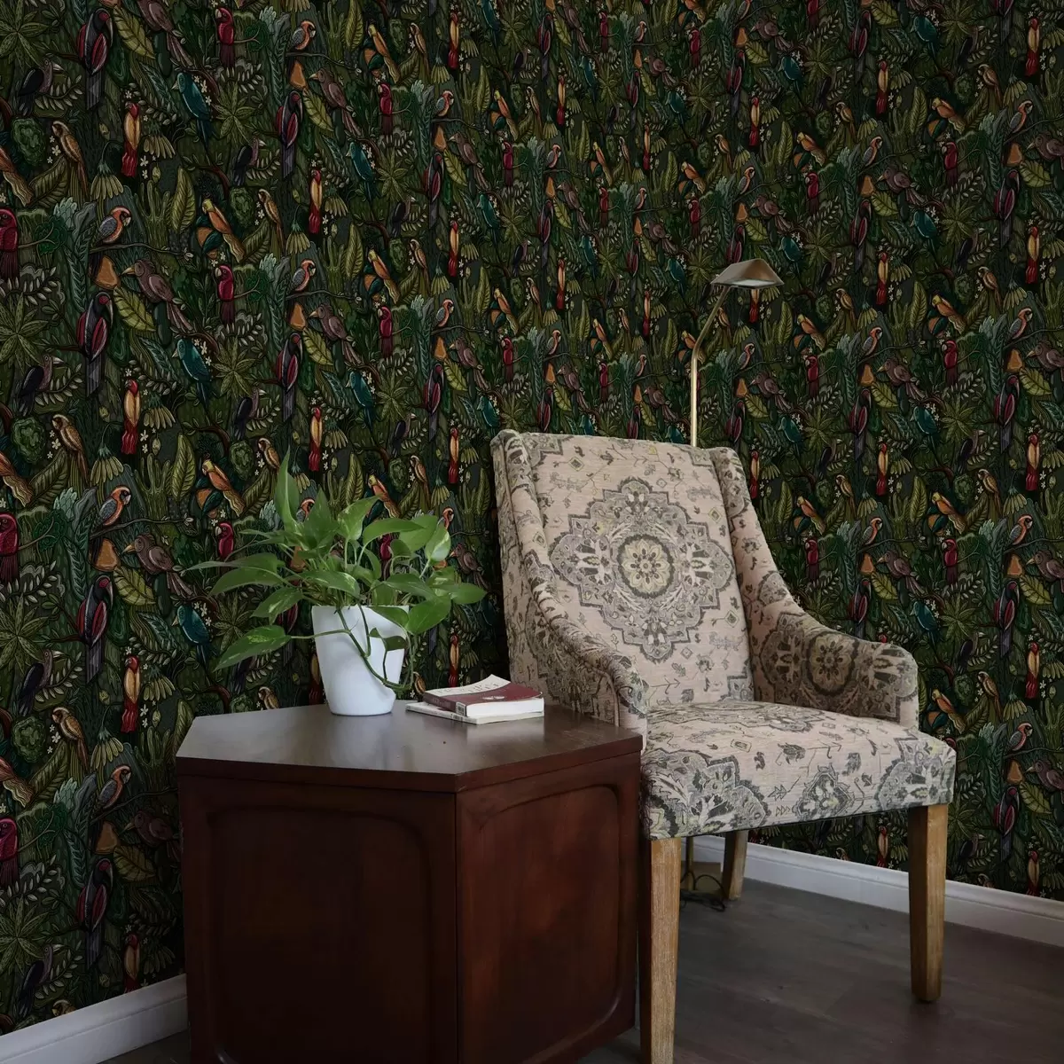 Wallpaper Păsări exotice în junglă în stilul unei gravuri a00157