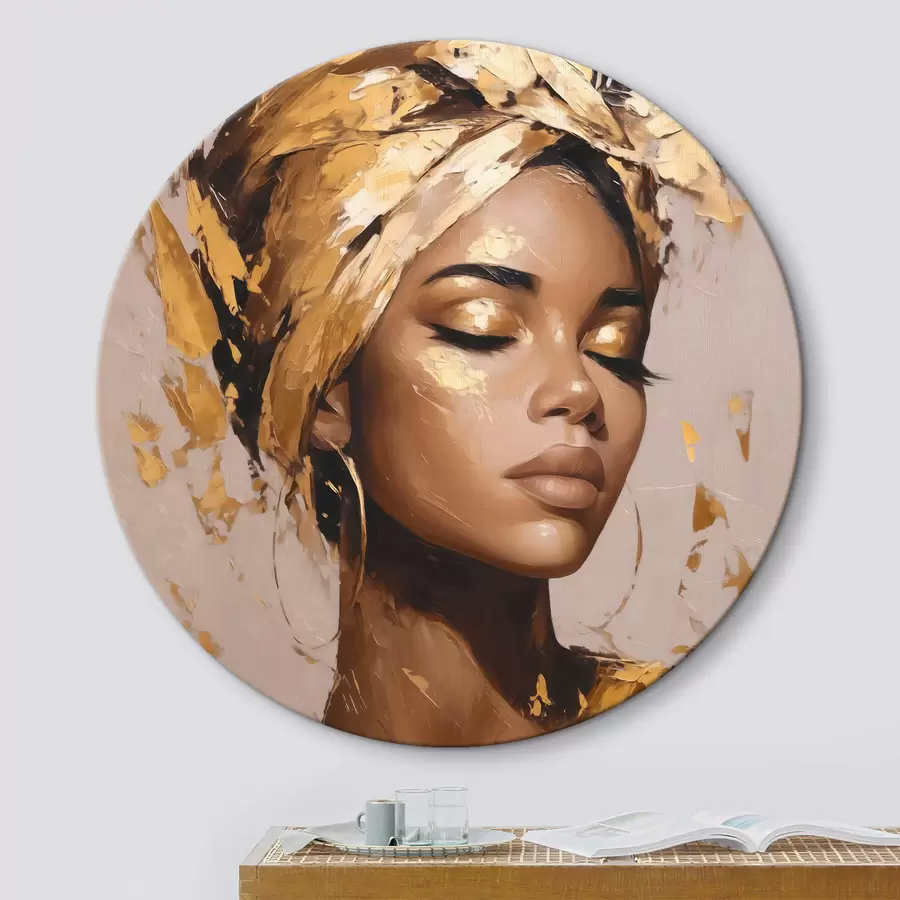 Tablouri O femeie frumoasă și elegantă, purtând o eșarfă pe cap r44368