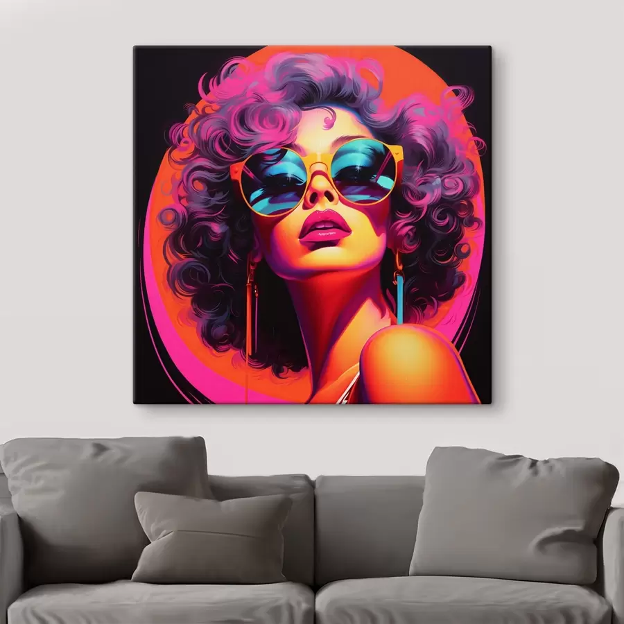 Tablouri Femeie stilată în ochelari de soare s44335
