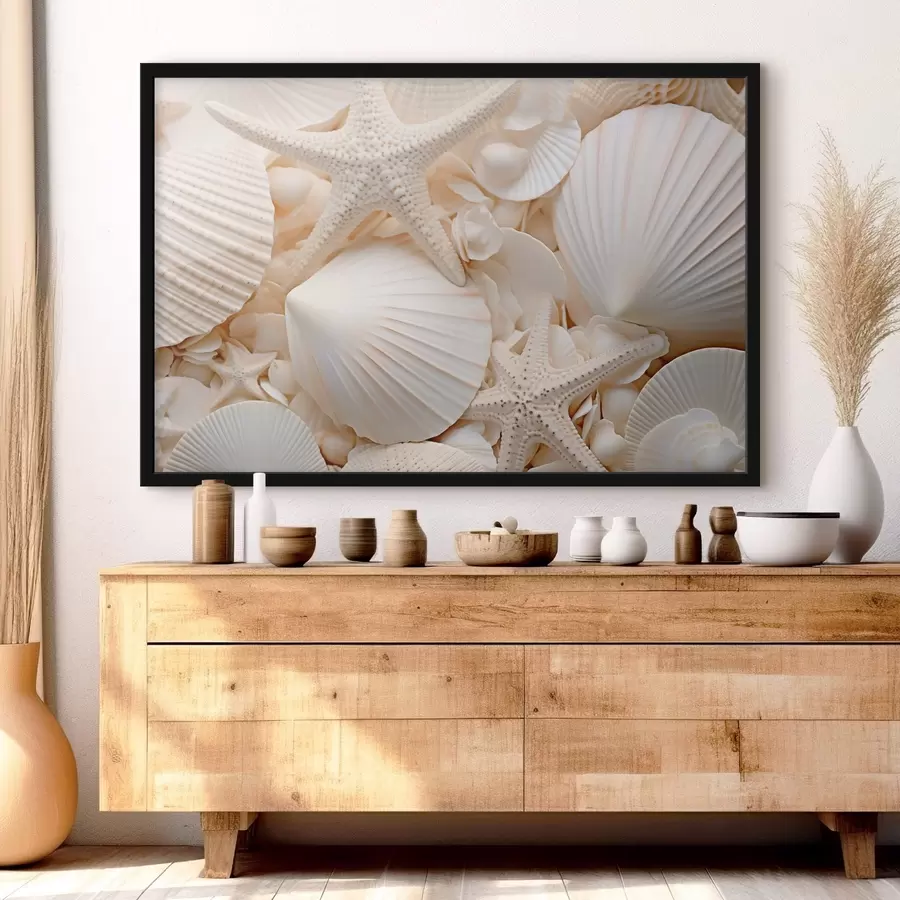 Tablouri Scoici albe decorative și stele de mare, creând o compoziție monocromatică texturată f44392