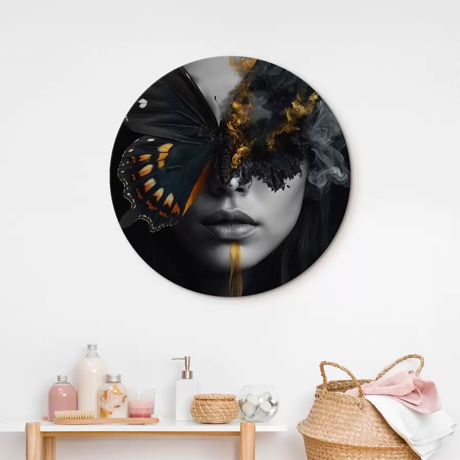 Tablouri Fluture arzător pe fața fetei r44468