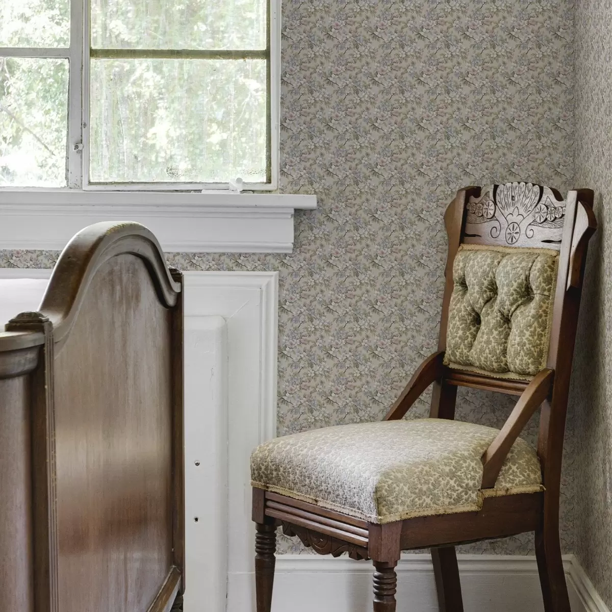 Wallpaper Buchet diagonal cu flori de primăvară în nuanțe delicate a00204