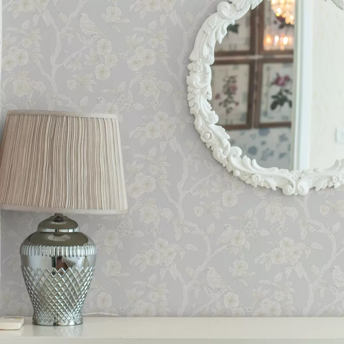 Wallpaper Model ușor de păsări pe ramuri, paletă pastel, clasic a00230