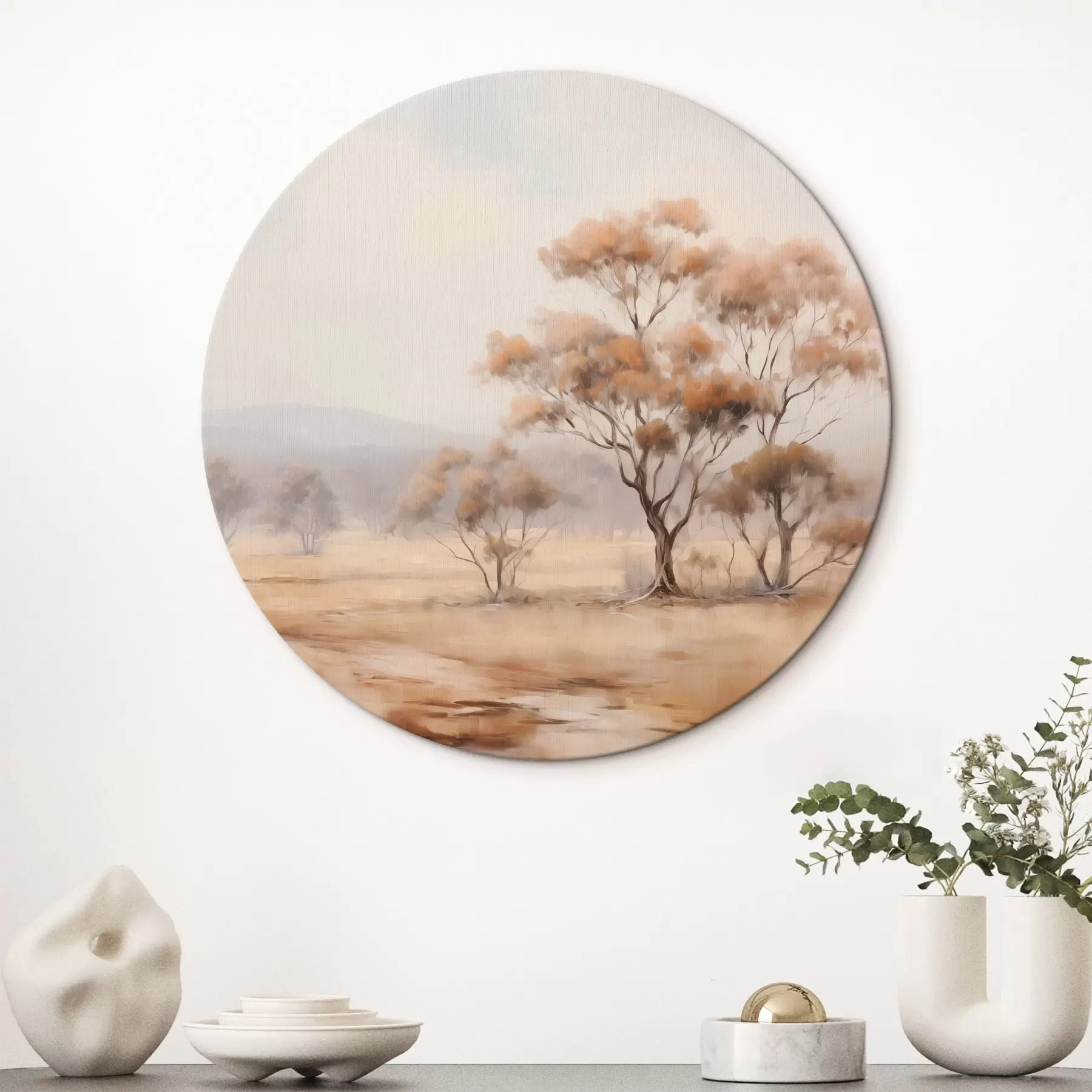 Tablouri Un câmp cu iarbă portocalie și câțiva copaci cu frunze portocalii, munți în fundal cu un cer noros r44927