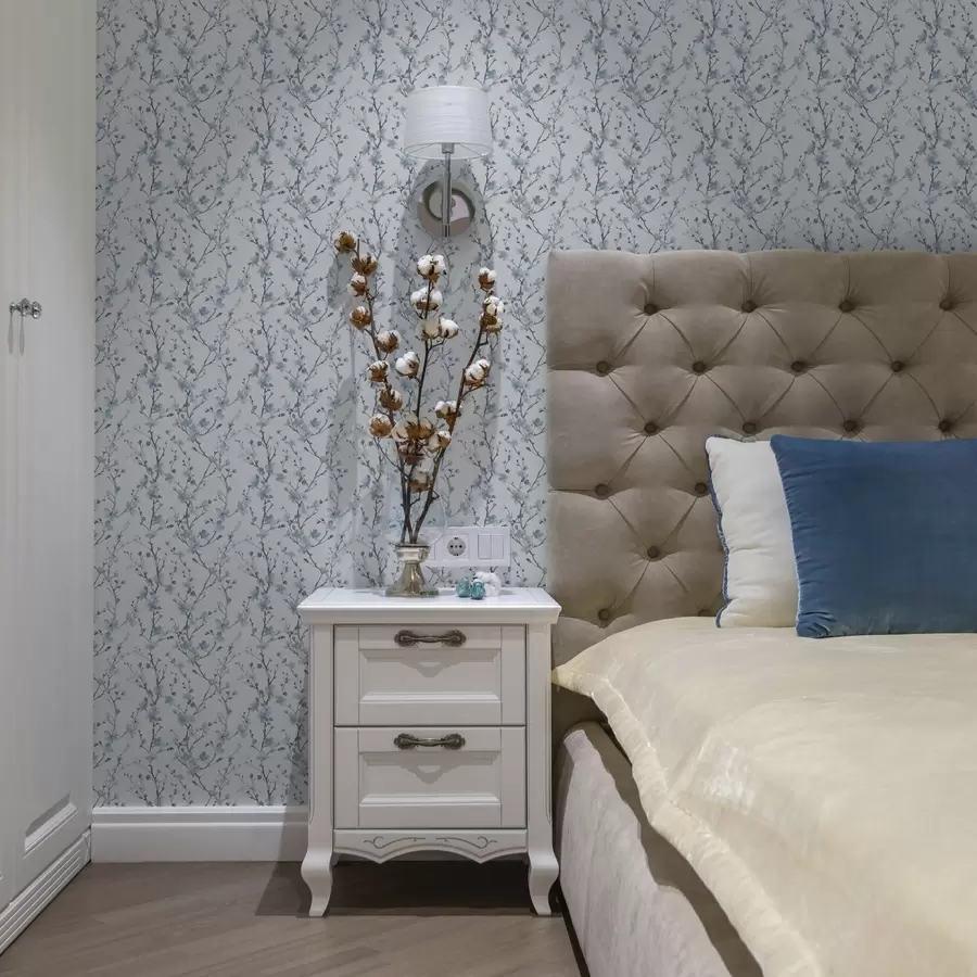 fototapet Flori de cireș albastru pe un fundal alb cu contrast moale a00399