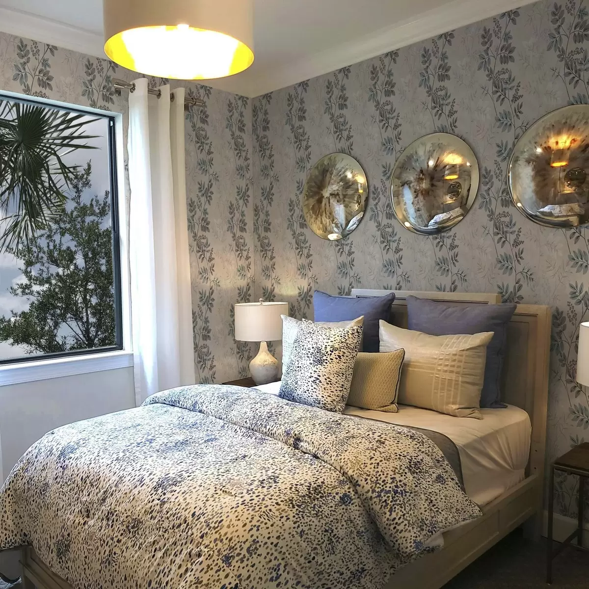 Wallpaper Ramuri de fructe de pădure în nuanțe pastelate cu frunze gri-albastru a00443