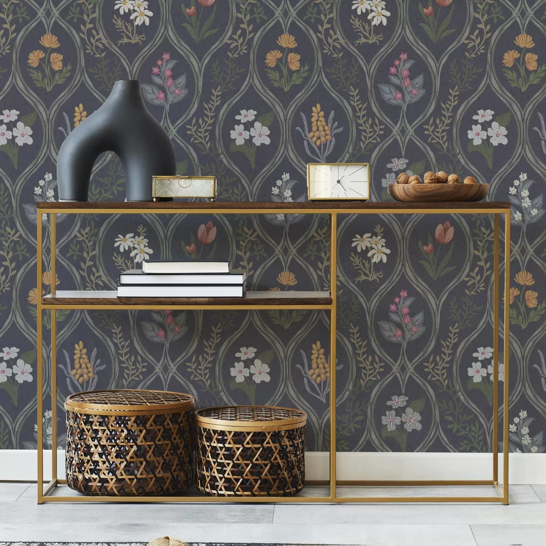 fototapet Cadru de epocă întunecat cu flori de grădină colorate a00454