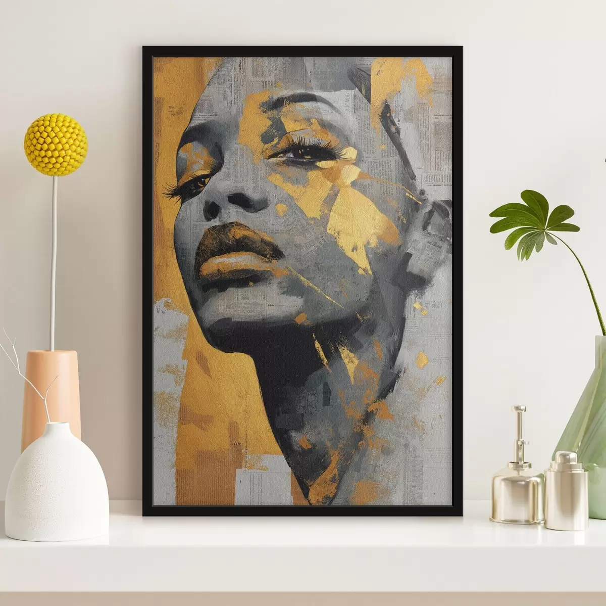 Poster Portret în media mixtă cu fragmente de ziar și tușe decorative f45419