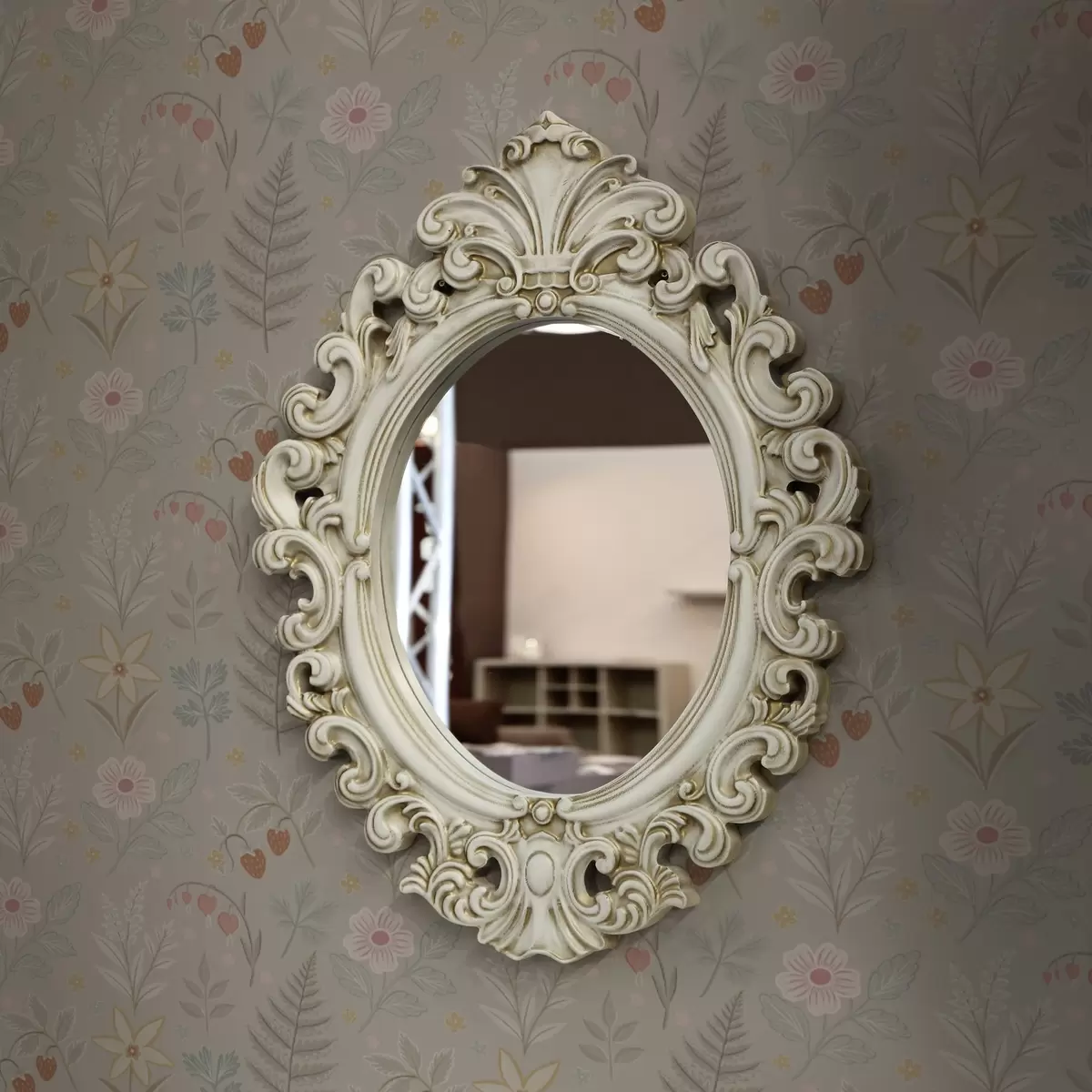 Wallpaper Flori pastelate și fructe de pădure pe un fundal gri deschis a00406