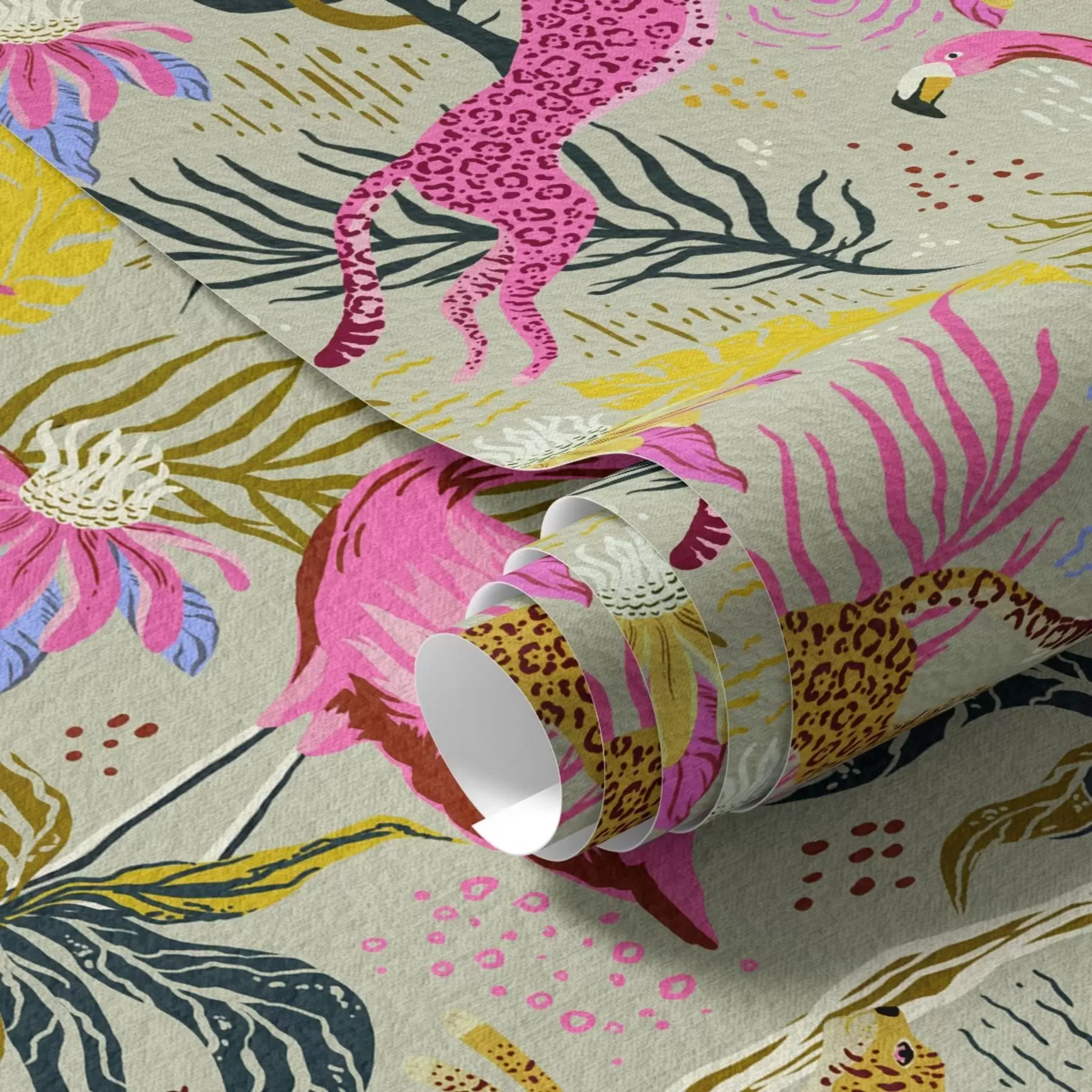 fototapet Flamingo luminoase și leoparzi printre plante tropicale a00470