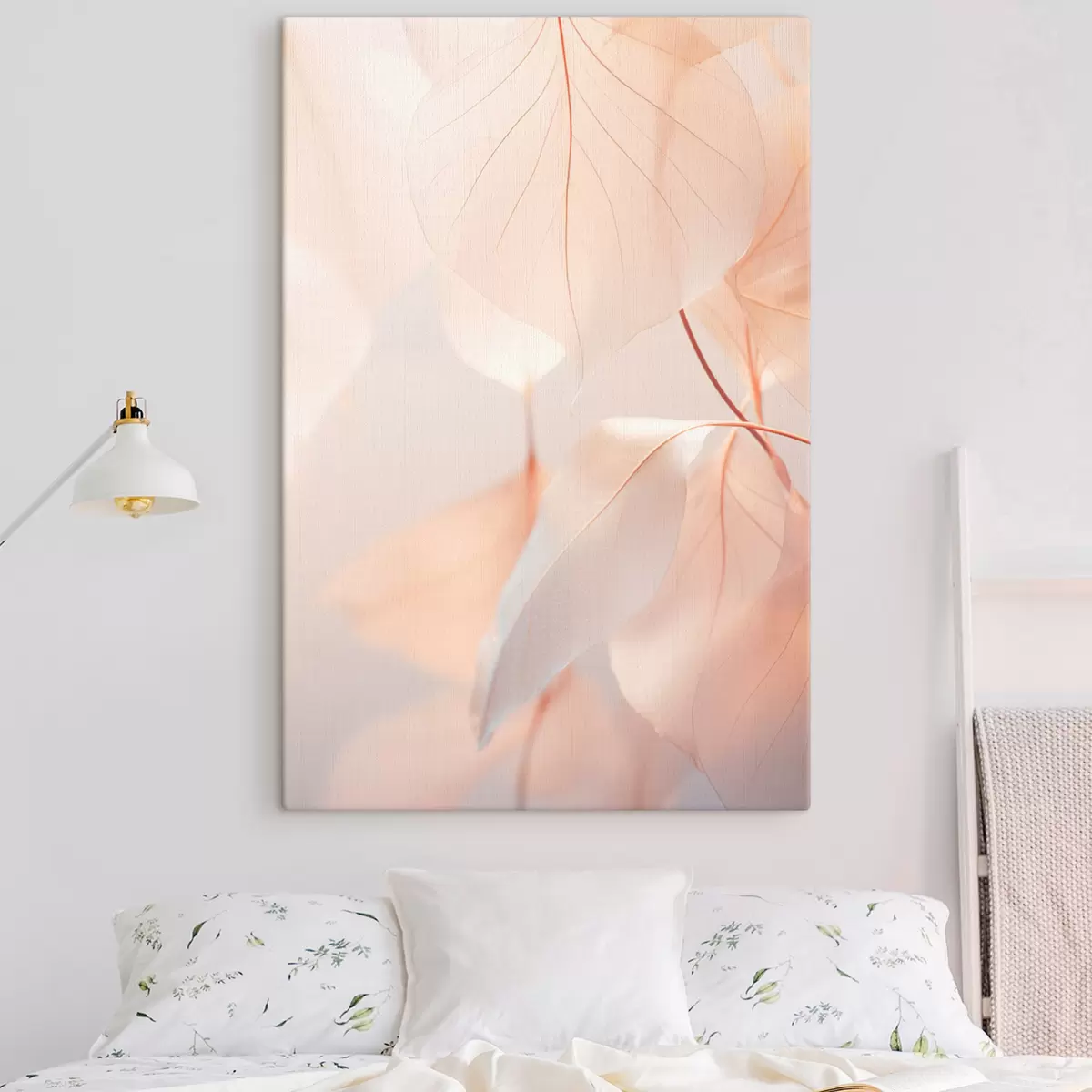 Tablouri Close-up de frunze translucide cu vene delicate, paleta de culori piersică moale și alb, fundal neclar s45556