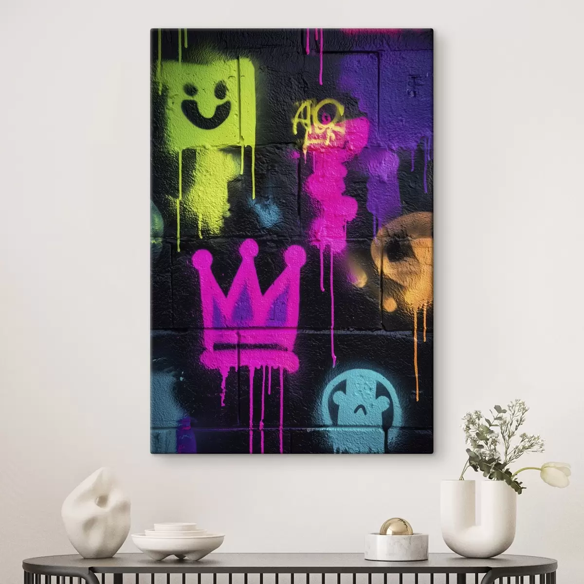 Tablouri graffiti strălucitor pe fundal întunecat s45717