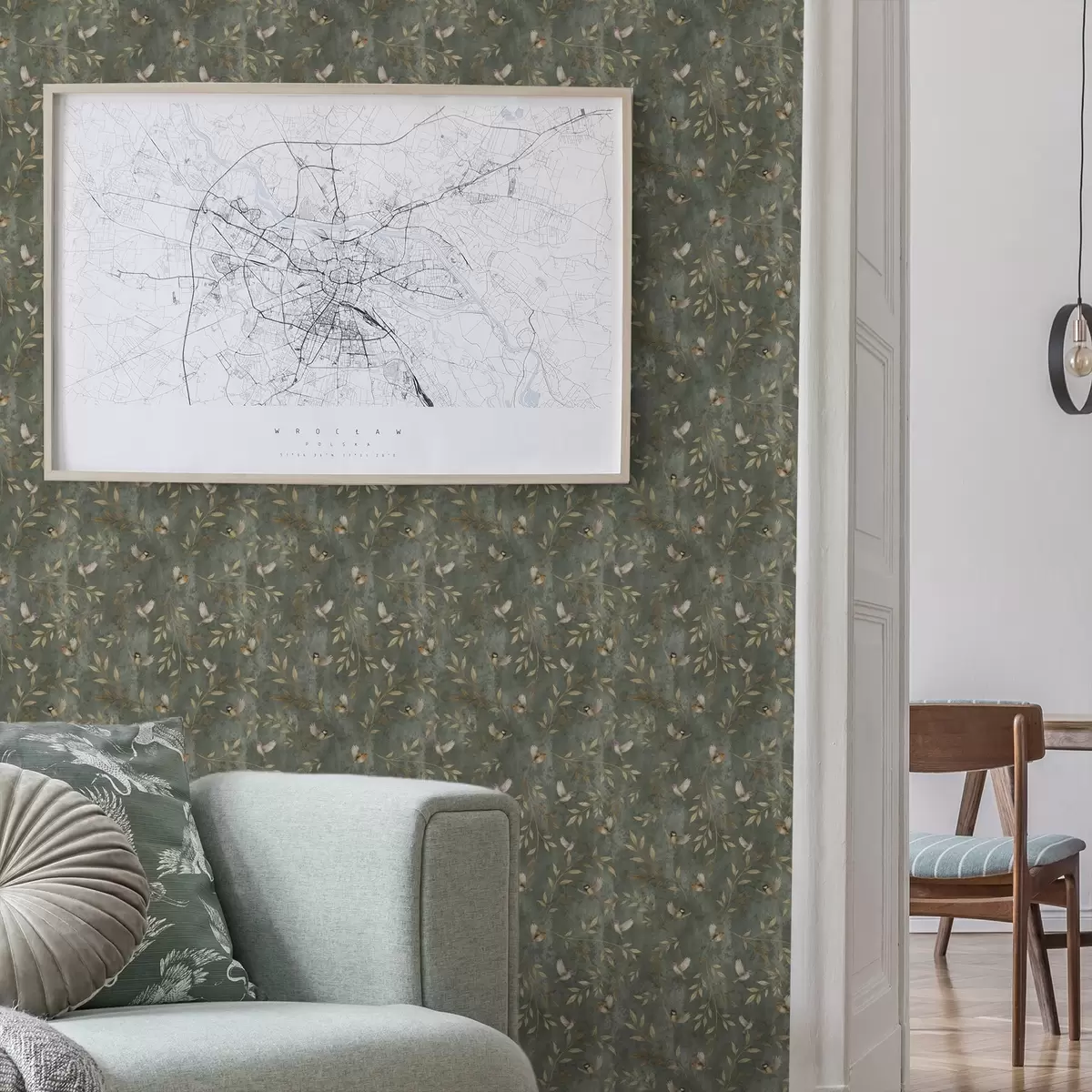 Wallpaper Păsări în frunziș portocaliu pe un fundal verde intens a00591