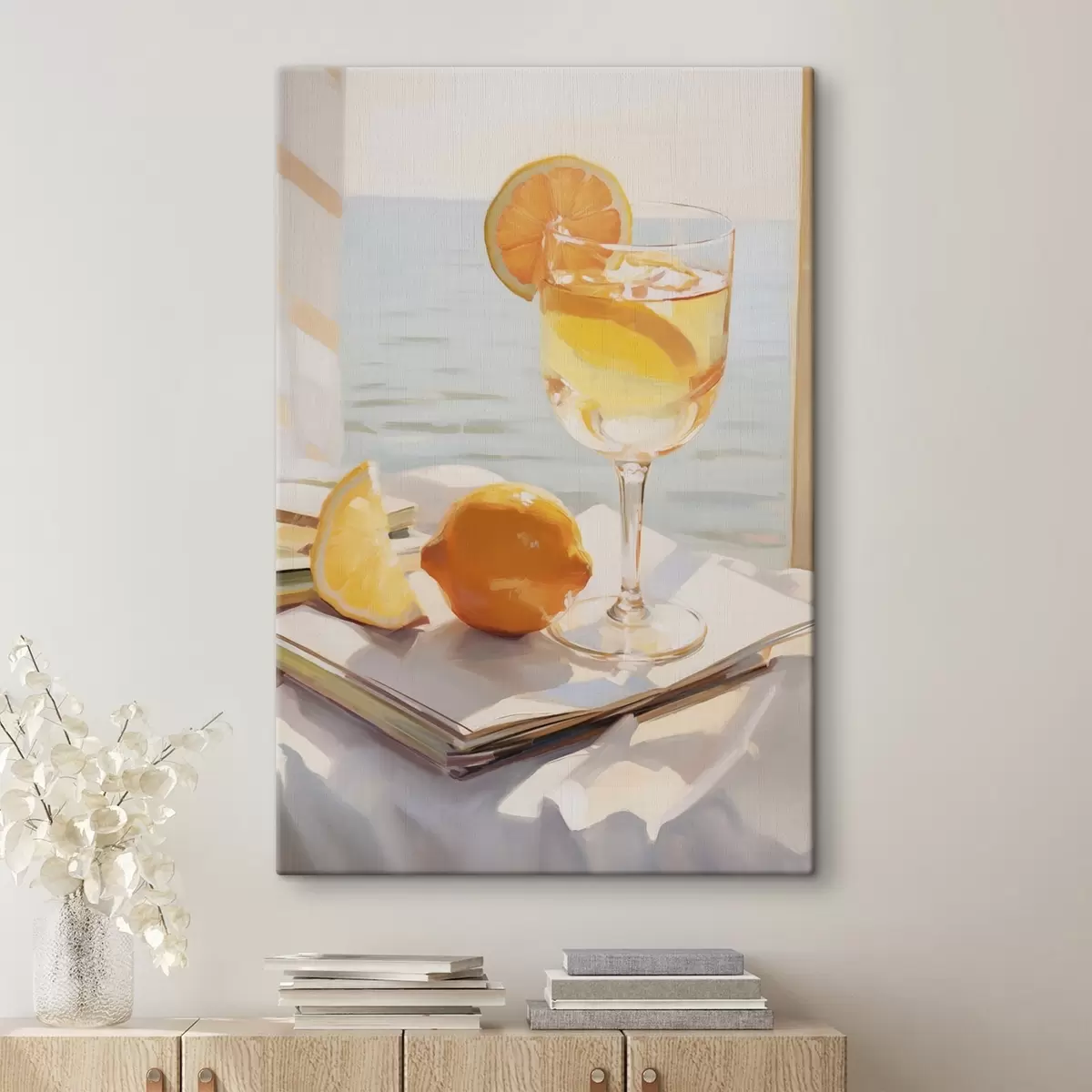 Tablouri Un cocktail într-un pahar lângă fereastră s46064