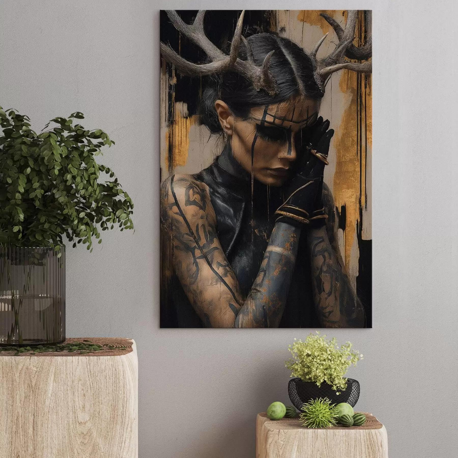 Tablouri Femeie cu coarne, cu o privire întunecată și linii negre pe față s46144