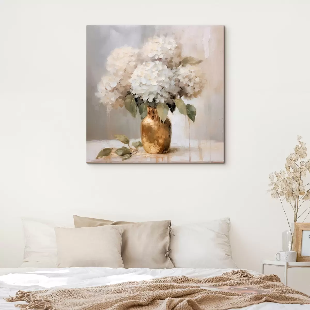 Tablouri Buchet delicat de hortensii într-o vază s46263