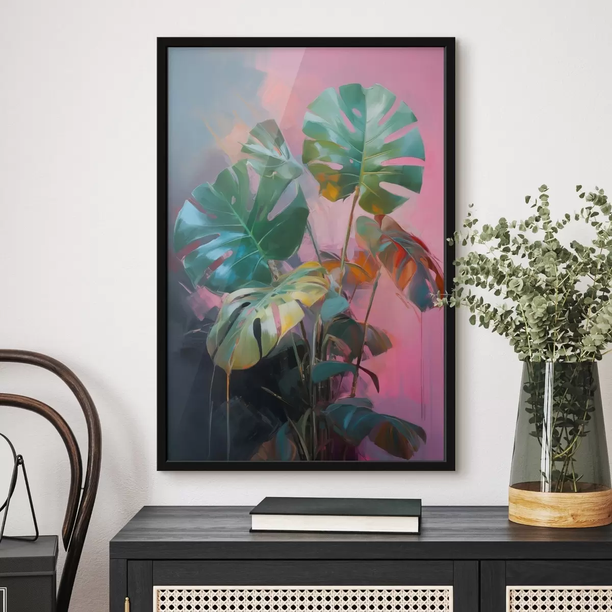 Poster Plantă abstractă monstera cu frunze verzi vibrante, pe un fundal de nuanțe delicate de roz și violet f46286