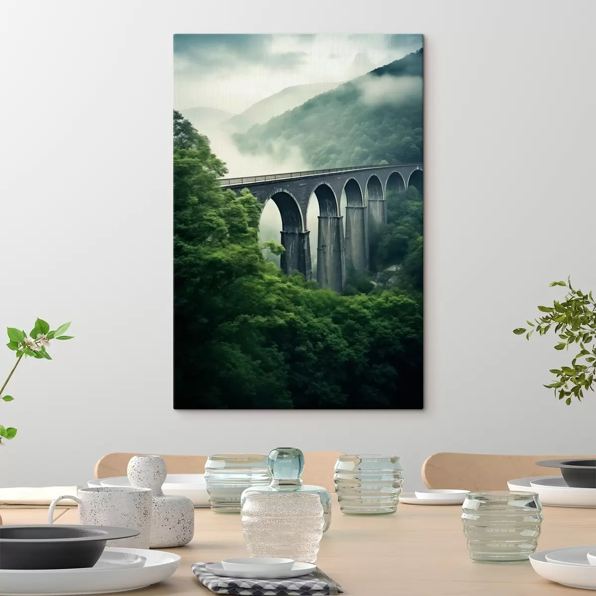 Tablouri Viaduct din piatră deasupra văii împădurite și încețoșate s46483