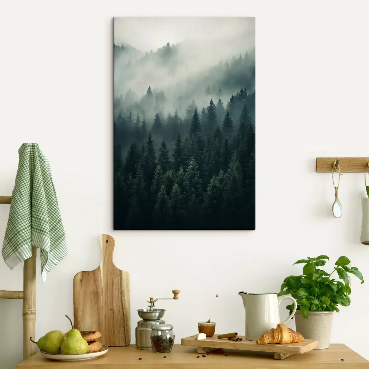 Tablouri Ceață care se rostogolește peste pădurea densă de conifere s46512