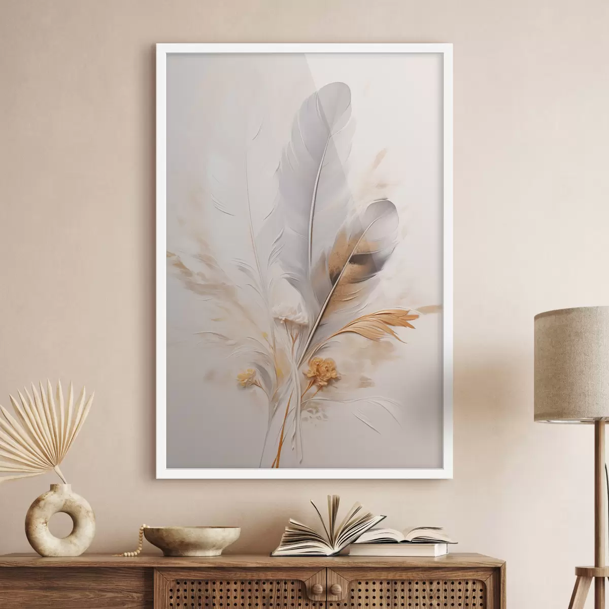 Poster Pene abstracte, înconjurate de pene bej și maro, moi și delicate, pe un fundal bej deschis. f46712