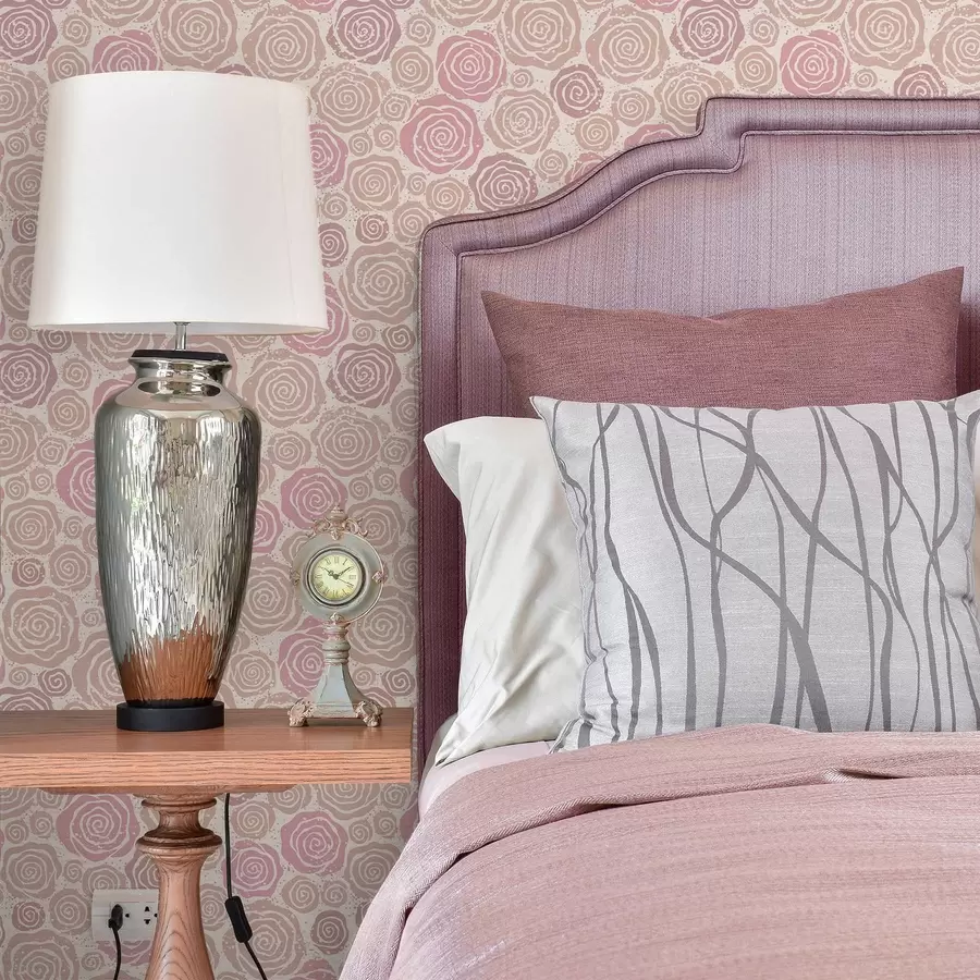 fototapet Trandafiri roz în spirală și stropi pe un fundal deschis a00955