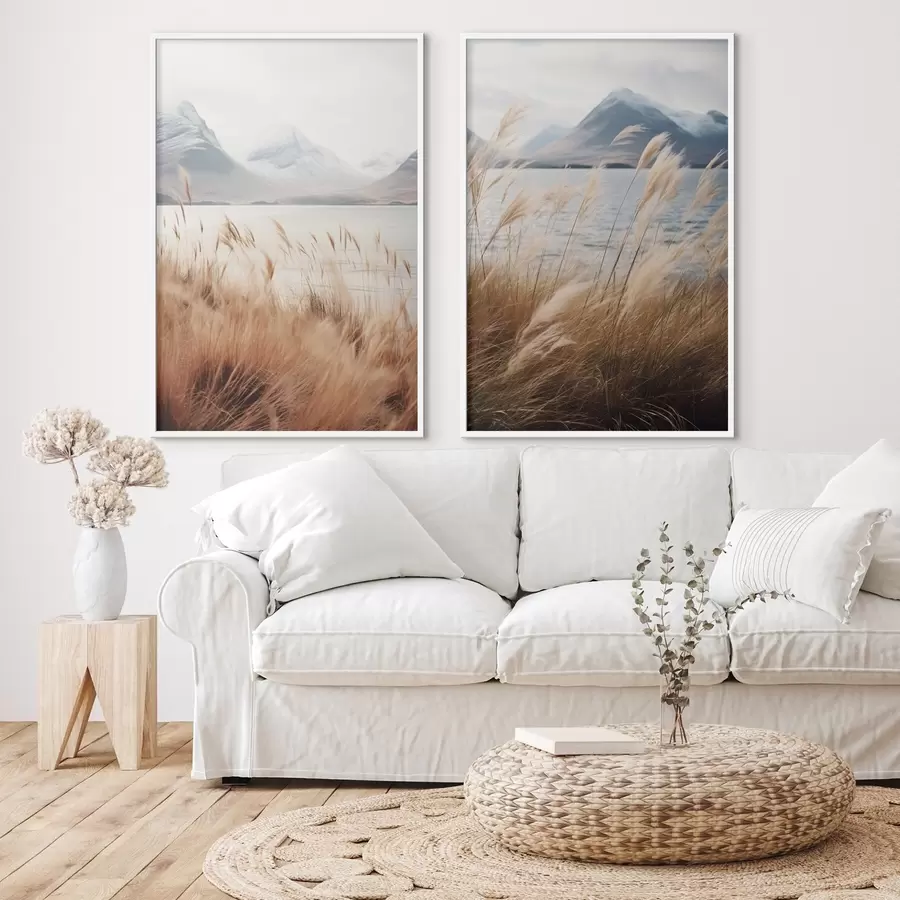 fototapet Iarbă de pampas cu un lac și munți în fundal, iluminare difuză, culori discrete, stil naturalist d00884