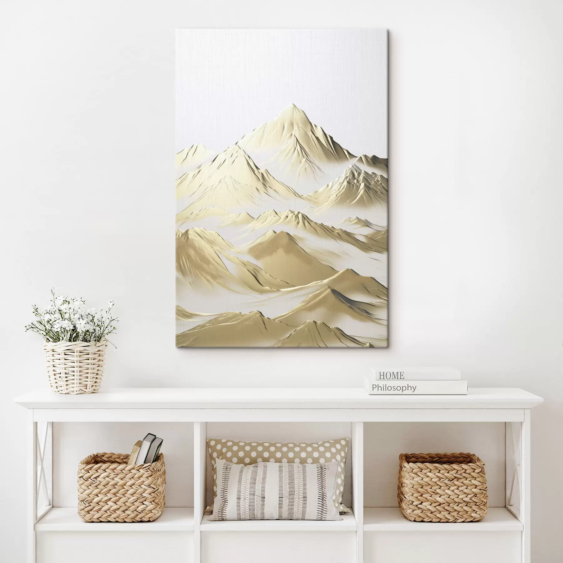 Tablouri Un peisaj cu munți galbeni, acoperiți de zăpadă, cu vârfuri ascuțite și văi adânci sub un cer luminos. s47421