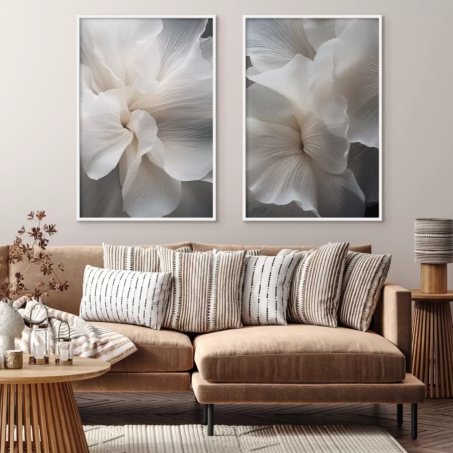 fototapet Prim-plan cu petale florale albe abstracte delicate, cu linii complexe și un fundal întunecat estompat d01117