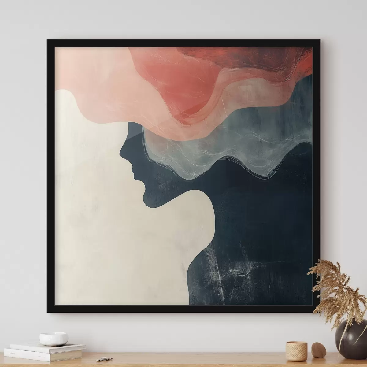 Poster Siluetă feminină abstractă, cu valuri de culoare coral și albastru, într-un stil minimalist f48882