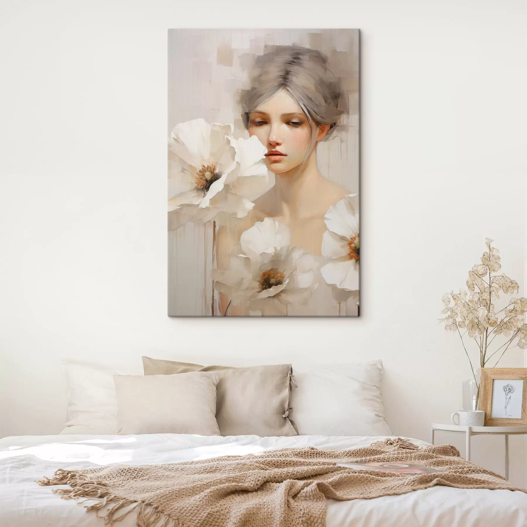 Tablouri Portret de femeie cu flori albe mari, pe un fundal abstract deschis la culoare s49494