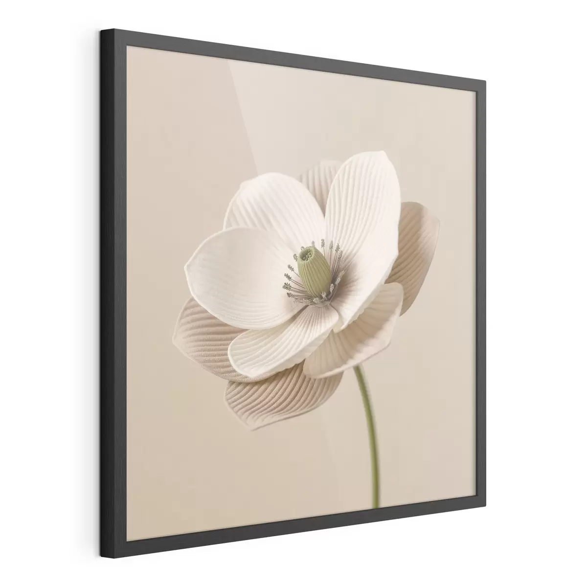 Poster Floare cu petale texturate, în nuanțe de bej, în stil minimalist f49719