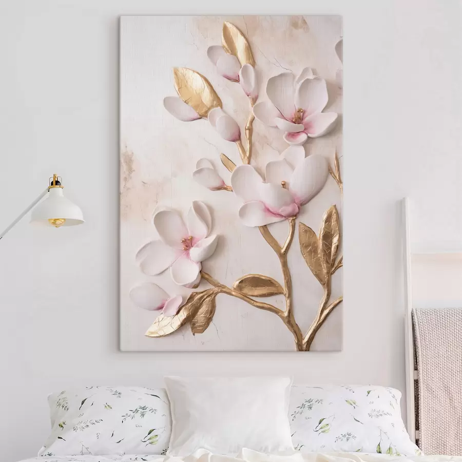 Tablouri Flori de magnolie de un roz delicat, cu textură, cu accente galbene s50230