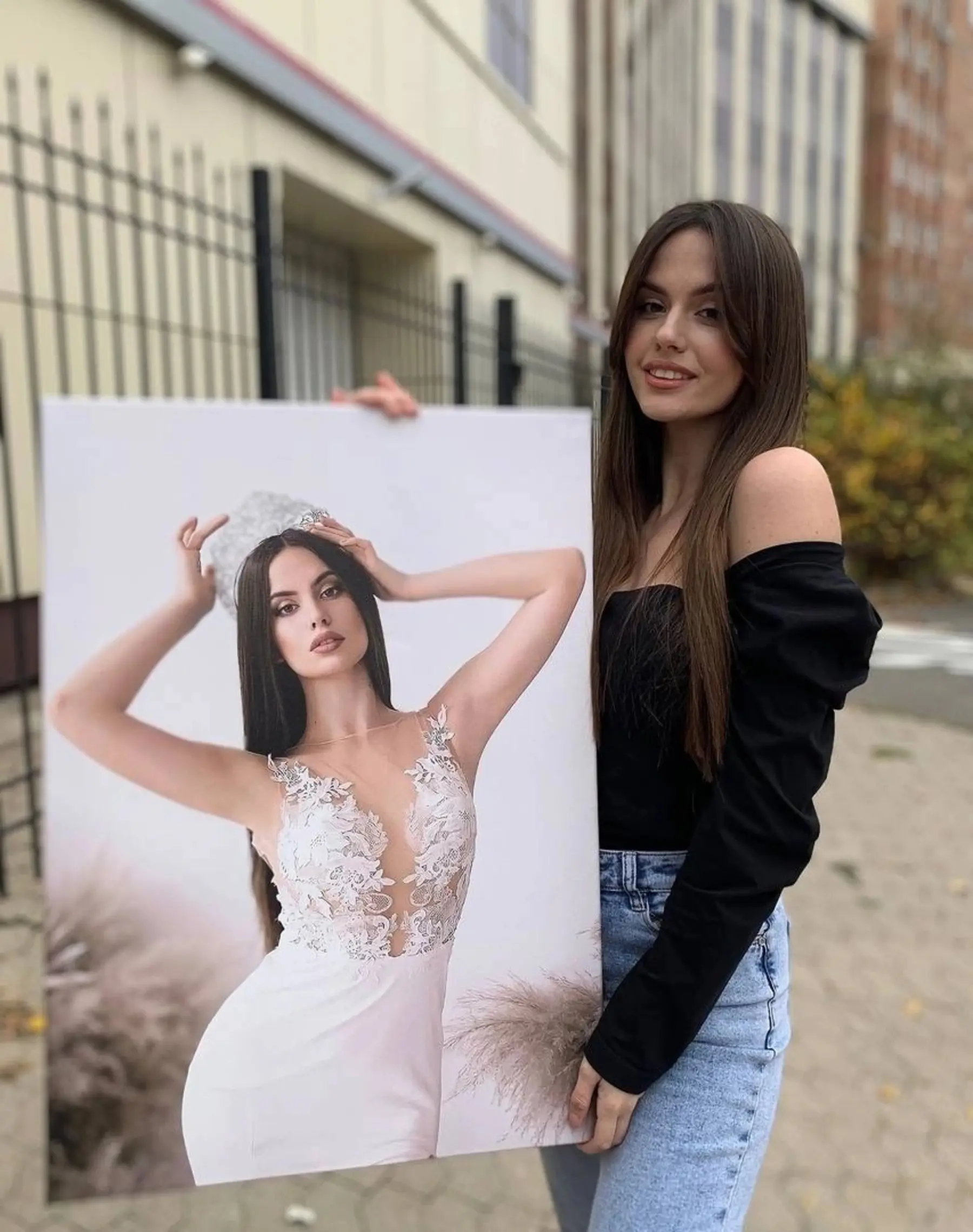 Tablouri Articulație, buză și coafură s31858
