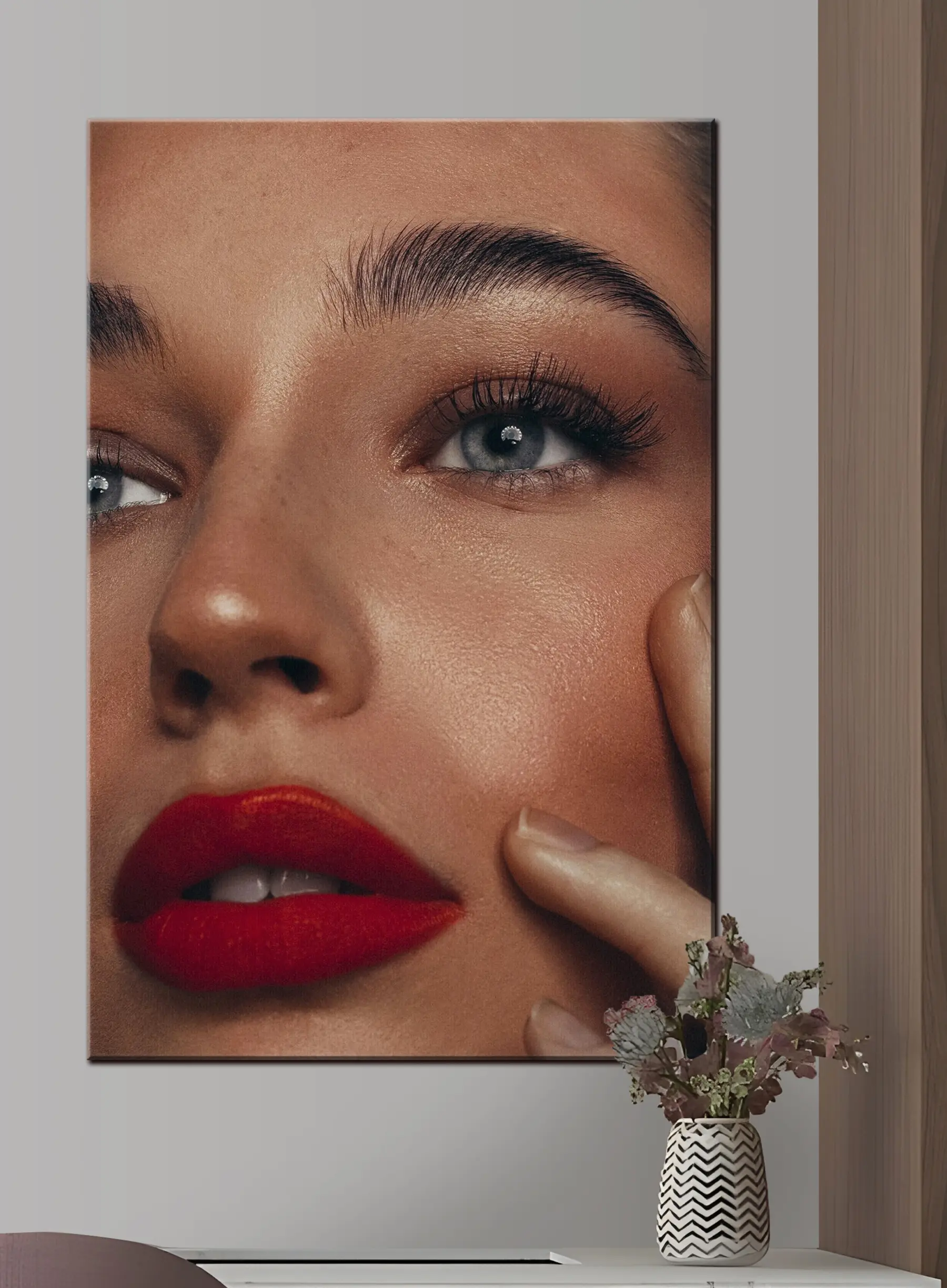 Tablouri Buze, ruj și gene s33167