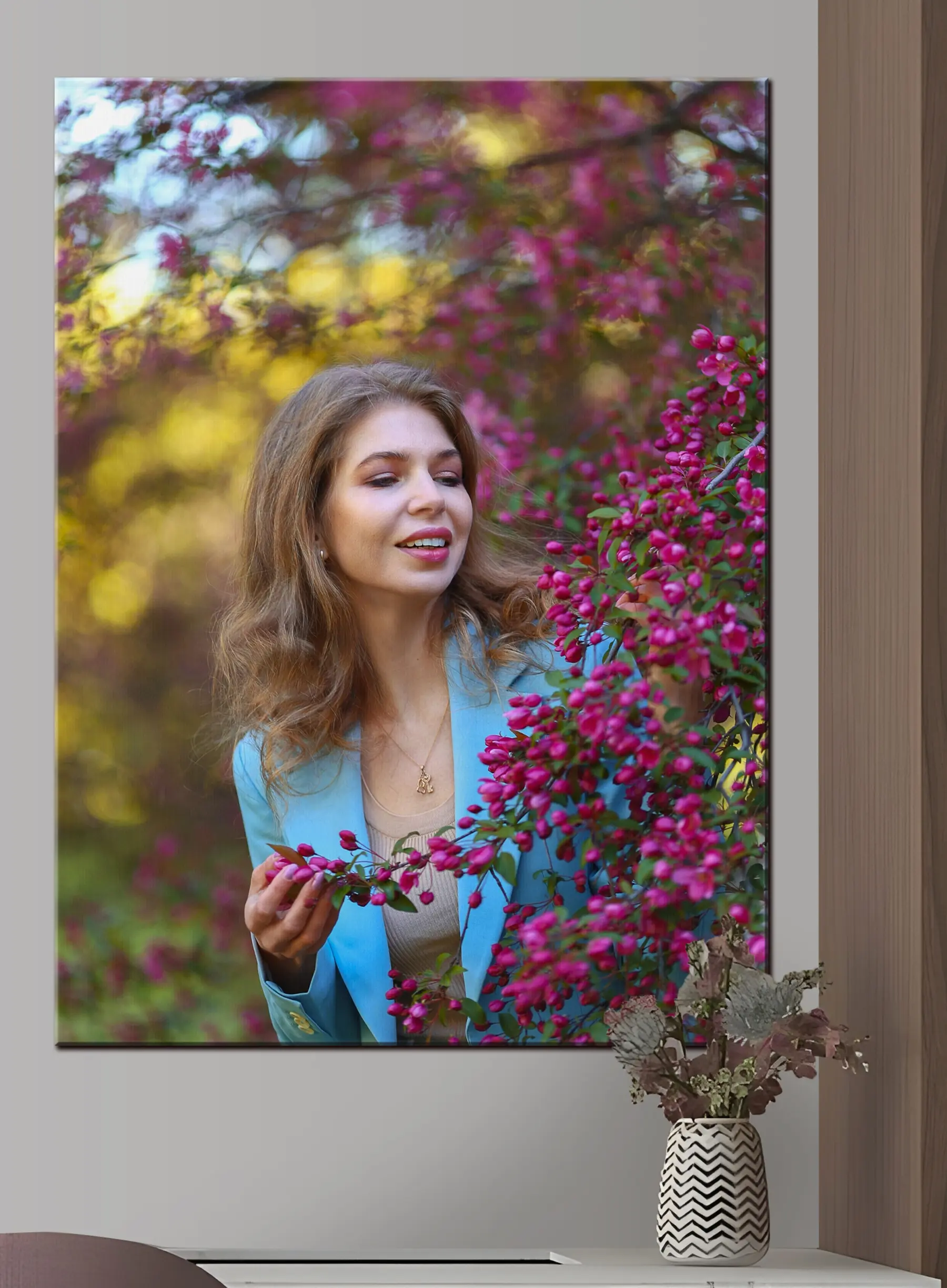 Tablouri Zâmbet, violet și plantă s33309